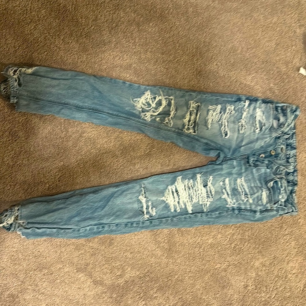 american eagle ripped jeans